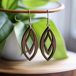 Boucles d'oreilles tendance en bois poli écologique, design géométrique, faciles à assortir pour les soirées - Product Image 3