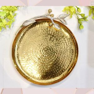 Plateau en laiton artisanal, plat de service en métal fait main, vaisselle décorative de luxe pour la maison, la cuisine et la présentation en restaurant - Product Image 3