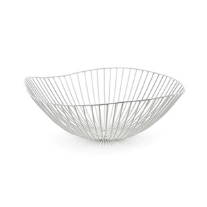 ตะกร้าลวดโลหะมินิมอลสีขาวรูปทรงไม่สม่ำเสมอสำหรับวางบนโต๊ะ ใช้ใส่ดอกไม้ ต้นไม้สีเขียว ผงเคลือบสี ตะกร้าเก็บของ - Product Image 1