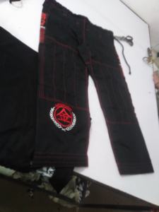 Fabricación de Kimonos de BJJ Personalizados, Tejido de Perlas, Doble Tejido, Resistente, Tejido Dorado, Ripstop, 100% Algodón, 460g, Secado Rápido, Transpirable - Product Image 5