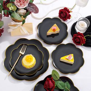 Set di 180 Piatti Neri in Plastica Resistente con Posate Dorate e Argentate, Articoli Monouso per Feste, Matrimoni ed Eventi - Product Image 4