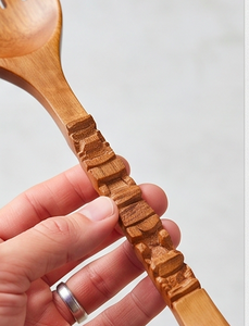 Juego de cubiertos de bambú pulidos a mano, diseño tradicional, reutilizables, perfectos para restaurantes, postres y accesorios de vajilla. - Product Image 3