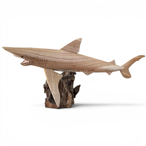Figura de Tiburón Blanco Tallada a Mano en Madera Budivis, Base de Madera Natural, Estilo Art Deco, Escultura Náutica Ecológica - Product Image 3