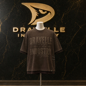 Camiseta Extra Grande de Doble Capa Estilo Y2K para Hombre, Camiseta con Gráficos Desgastados en Color Espresso - Product Image 1