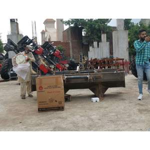 Tracteur Massey Ferguson haute performance MF 385 4WD 85 HP équipé d'un arbre de prise de force pour les terrains africains fabriqués au Pakistan - Product Image 4