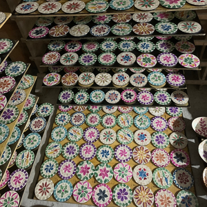แผ่นรองแก้วมุกตกแต่ง ออกแบบมาเพื่อป้องกันเครื่องดื่มและเพิ่มความหรูหราให้กับโต๊ะอาหารที่บ้าน - Product Image 6