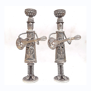 Par de Soportes para Velas de Músico Hechos a Mano en Hierro Plateado Tradicional, Duraderos, con Figuras Artísticas de Guitarrista, Pedestales de Lujo para Navidad - Product Image 1