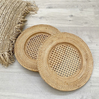 Assiette de Présentation Artisanale en Rotin, Vaisselle en Osier Faite à la Main pour Dîners Raffinés et Décoration d'Événements de Prestige, Mariages, Hôtels, Restaurants