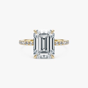 Anillo de Diamante Cultivado en Laboratorio con Corte Esmeralda de 3 Quilates, Anillo de Compromiso con Banda Pavé de Oro Amarillo de 14K - Product Image 1