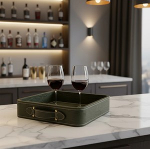 Plateau de service rectangulaire en bois et cuir émaillé, plateau à cocktails haut de gamme, compatible lave-vaisselle, Art Contemporain, Exportations Empire - Product Image 2