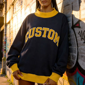 Sweat-shirt réversible à col montant pour femme, personnalisé avec logo du fabricant DHL, en polaire oversize, avec blocs de couleur - Product Image 3