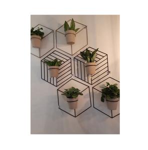 Pot suspendu rond en métal moderne pour balcon et décoration intérieure contemporaine, marque privée - Product Image 2