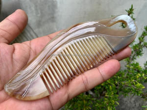 ArtisanVibe by FWE-Peine personalizado para el cabello, para masaje de salón, cuerno de Búfalo, para mujeres, a precio mayorista - Product Image 3