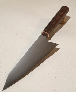 Couteau de Chef Japonais Artisanal Premium LEGACY BLADES en Acier Carbone, Manche en Bois, Ambidextre, Écologique, Finition Poli Miroir - Product Image 1