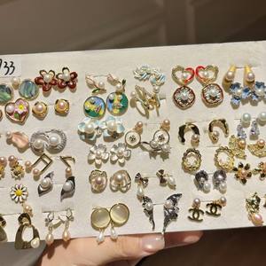 Exquisito Juego de 36 Pares de Elegantes Pendientes de Perlas con Formas Geométricas Florales para Mujer, Accesorio Versátil - Product Image 5