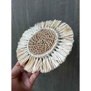 Posavasos de ratán estilo antiguo, protectores de mesa hechos a mano, se pueden usar como elegantes tapetes decorativos en mesas auxiliares o mesas de café. - Product Image 3