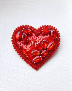 Broche de Arte Textil de Lujo MD HANDICRAFTS con Bordado a Mano y Cuentas de Vidrio de Primera Calidad para Bodas - Product Image 3