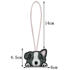 Llaveros de diamantes de imitación vintage hechos a mano con letras del alfabeto multicolor y dijes de muñeca con iniciales, en colores negro, blanco y gris, para fiestas. - Product Image 2