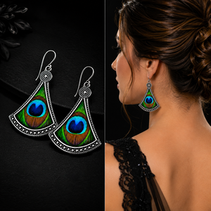 Pendientes de Plata Oxidada con Plumas de Pavo Real |   Pendientes Largos Hechos a Mano Estilo Tribal Bohemio para Fiesta |   Pendientes Étnicos Indios para Mujer - Product Image 6