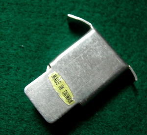 Guía Magnética para Costuras DK-443 para Máquina de Coser |   Se adhiere magnéticamente a las máquinas de coser - Product Image 1
