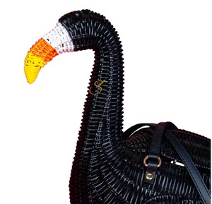 Panier de rangement créatif en rotin en gros, panier décoratif tressé en forme de cygne noir original pour la décoration d'Halloween à la maison - Product Image 4