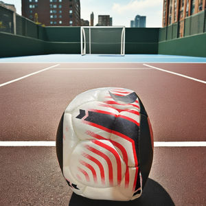 Équipement de football d'entraînement de qualité supérieure, durable, multicolores, en tailles 3-5, en matériau PU/PVC, emballage personnalisé pour les exportateurs - Product Image 2