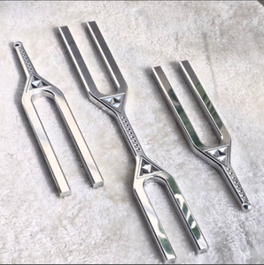 Diapason sonore Sound Sword (ou Épée sonore) pour guérison et méditation, Mega Diapason sonore en stock - Product Image 3