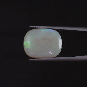 Opale naturelle blanche en vrac, 8,38 carats, taille coussin 17x13,5 mm, certifiée IGI, taillée et polie à la main, bijoux légers - Product Image 1
