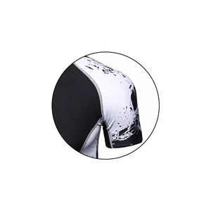 Maillot de bain Rash Guard pour homme à manches courtes en Spandex et Coton, imprimé par sublimation, teint en pièce, extensible, séchage rapide, pour le fitness - Product Image 4