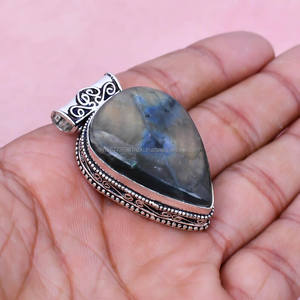 Pendentif en pierre précieuse antique en argent sterling 925 Pendentif en pierre de lune de créateur avec placage au rhodium Pendentifs de charme de luxe Bijoux - Product Image 1