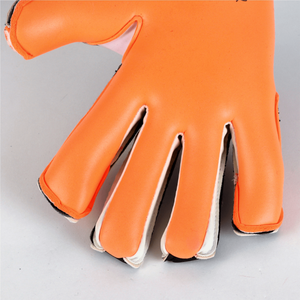 Guantes de Portero de Fútbol Personalizados en Negro y Naranja con Látex Alemán Dambo de 4 mm, Corte Negativo y Serigrafía - Product Image 2