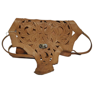 Bolso de Mano Casual y Elegante de la Tienda Biyadina, Diseño Kilim con Patrón Floral, Cuero Genuino de Cordero de Primera Calidad - Product Image 1