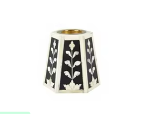 Portavelas hexagonal de lujo hecho a mano con motivo floral de nácar, elegante soporte votivo de concha brillante en blanco y negro. - Product Image 5