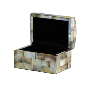 Boîte élégante incrustée de nacre et de résine, modèle très tendance, pour cadeaux, rangement de bijoux et usage artisanal - Product Image 3