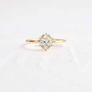 Bague halo en diamant de laboratoire de luxe à taille ovale, or jaune 18K/14K/10K, bague de fiançailles en diamant, bijoux de mariée raffinés pour femmes - Product Image 1