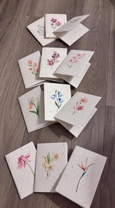 Cartes de vœux élégantes faites à la main avec des fleurs séchées, cartes d'<span class=keywords><strong>anniversaire</strong></span> rustiques minimalistes avec un design de bouquet naturel, cartes multi-usages - Product Image 3