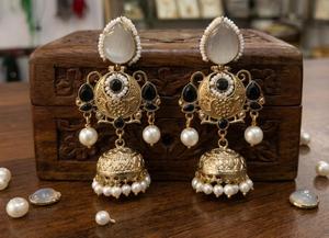 Pendientes de botón chapados en oro vintage con jade verde, circonita y perla de imitación, diseño de campana, estilo étnico para mujer, joyería de boda - Product Image 4