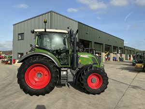 รถแทรกเตอร์ Fendt 716 Profi มือสองสำหรับขาย รถไถนาดีเซลขับเคลื่อน 4 ล้อ ประสิทธิภาพสูง เครื่องจักรกลการเกษตร นำเข้าจากยุโรป พร้อมใช้งาน ราคาดีที่สุด - Product Image 6