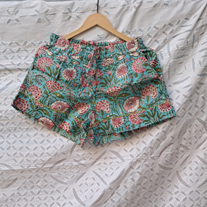 Conjunto de Pijama Corto de Algodón Estampado de Alta Calidad, Camisa de Manga Larga con Botones, Pantalón Corto con Cintura Elástica, Ropa de Dormir para Mujer - Product Image 3