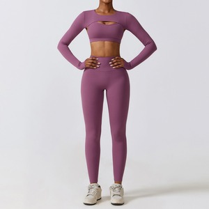 Nouvel ensemble de sport et de yoga pour femmes, de haute qualité, réversible, uni, sans couture, 2 pièces, pour l'été - Product Image 2