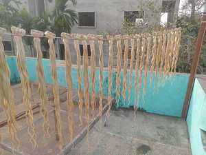 Extensiones de Cabello Humano de Alta Calidad en Negro, Blanco y Rubio, Fáciles de Usar, Sensación Cómoda, Naturales y Sedosas - Product Image 4