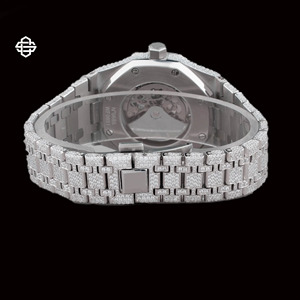 Montre de luxe pour homme, style affaires, à quartz, squelette, entièrement sertie de diamants Moissanite, mouvement ETA, bracelet en acier inoxydable personnalisé - Product Image 3