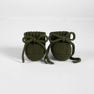 Zapatitos de bebé tejidos, ecológicos, 100% algodón, estándar OEM/ODM, 0-3 meses, color personalizado, calcetines casuales de invierno de Vietnam - Product Image 1