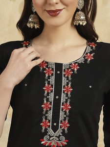 Ensemble 3 pièces pour femme en tissu Chanderi de haute qualité, broderie moderne ethnique fantaisie, manches longues, prix abordable pour adultes - Product Image 6