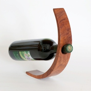 Présentoir à bouteilles haut de gamme en bois naturel, support à vin contemporain pour la décoration intérieure, présentoir à vin design élégant - Product Image 6
