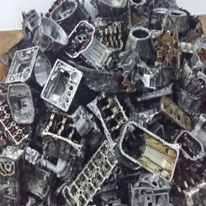 Bloc moteur en aluminium coulé, 99% de teneur en Al, 66 kg, à vendre - Product Image 6