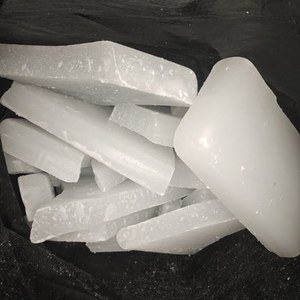 Refined Paraffin Wax Board Sizing Wax Paper Industry Waterproof Coating Wax High Quality Industrial <b>Raw</b> <b>Material</b> Bulk Supply - Product Image 2