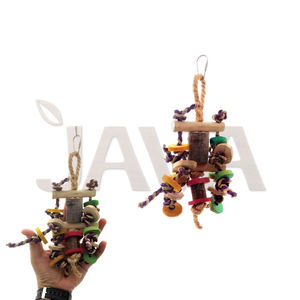 Jouets à mâcher pour oiseaux en bois dur écologiques et durables Java, en bois de café, modèle Play N Dance S, avec fonction de nettoyage des dents pour animaux de compagnie - Product Image 1