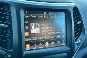 Jeep C-h-e-r-o-k-e-e L-a-t-i-t-u-d-e P-l-u-s F-W-D 2018 - Product Image 5