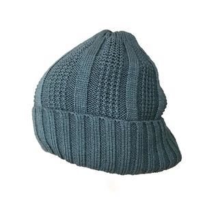 SHARISSA INTERNATIONAL Gorro Unisex de Punto Jacquard Acrílico 100% Color Sólido para Invierno, Casual, Tallas para Adultos 48-52CM - Product Image 2